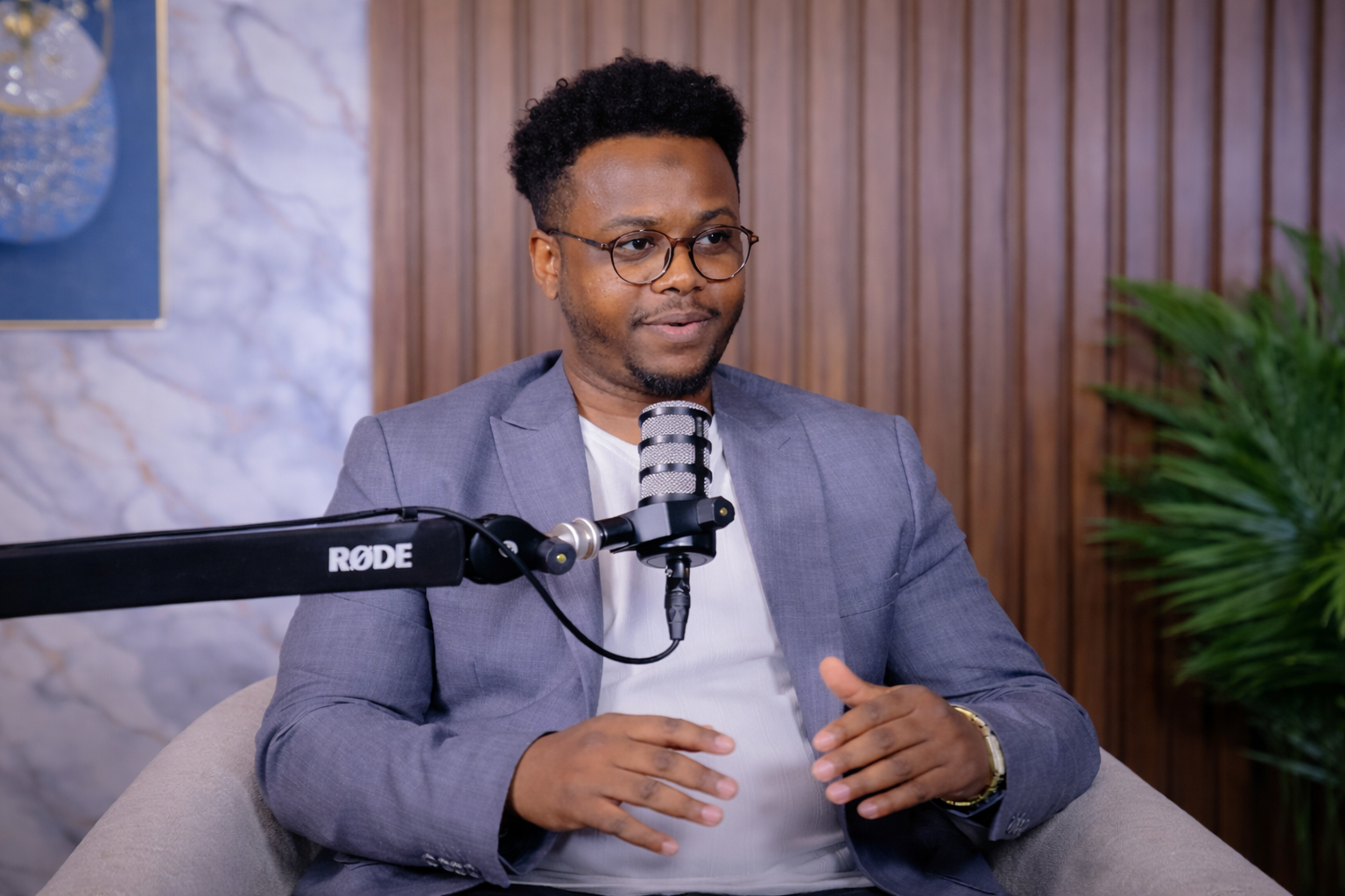 🎥 PRODCUST – Business & Life Stories